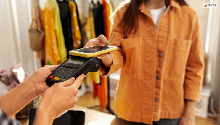 Implications for customers and businesses in a cashless world