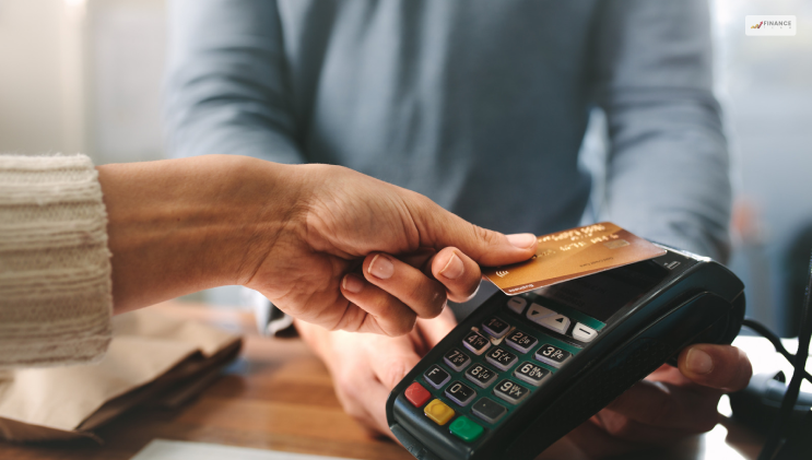 How do contactless payments take place